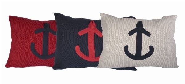 подушки в морском стиле с якорями